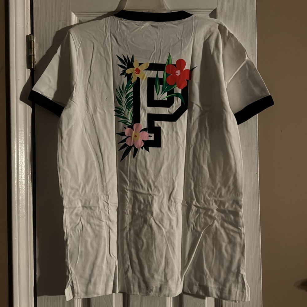 Pink / Victorias Secret brand new women’s white /navy tshirt size medium - Picture 5 of 5